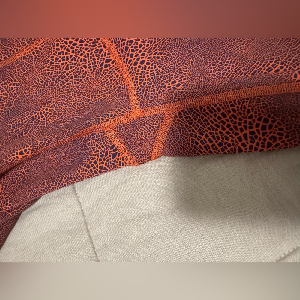 Lululemon Wunder Under Leggings - Picture 2 of 3